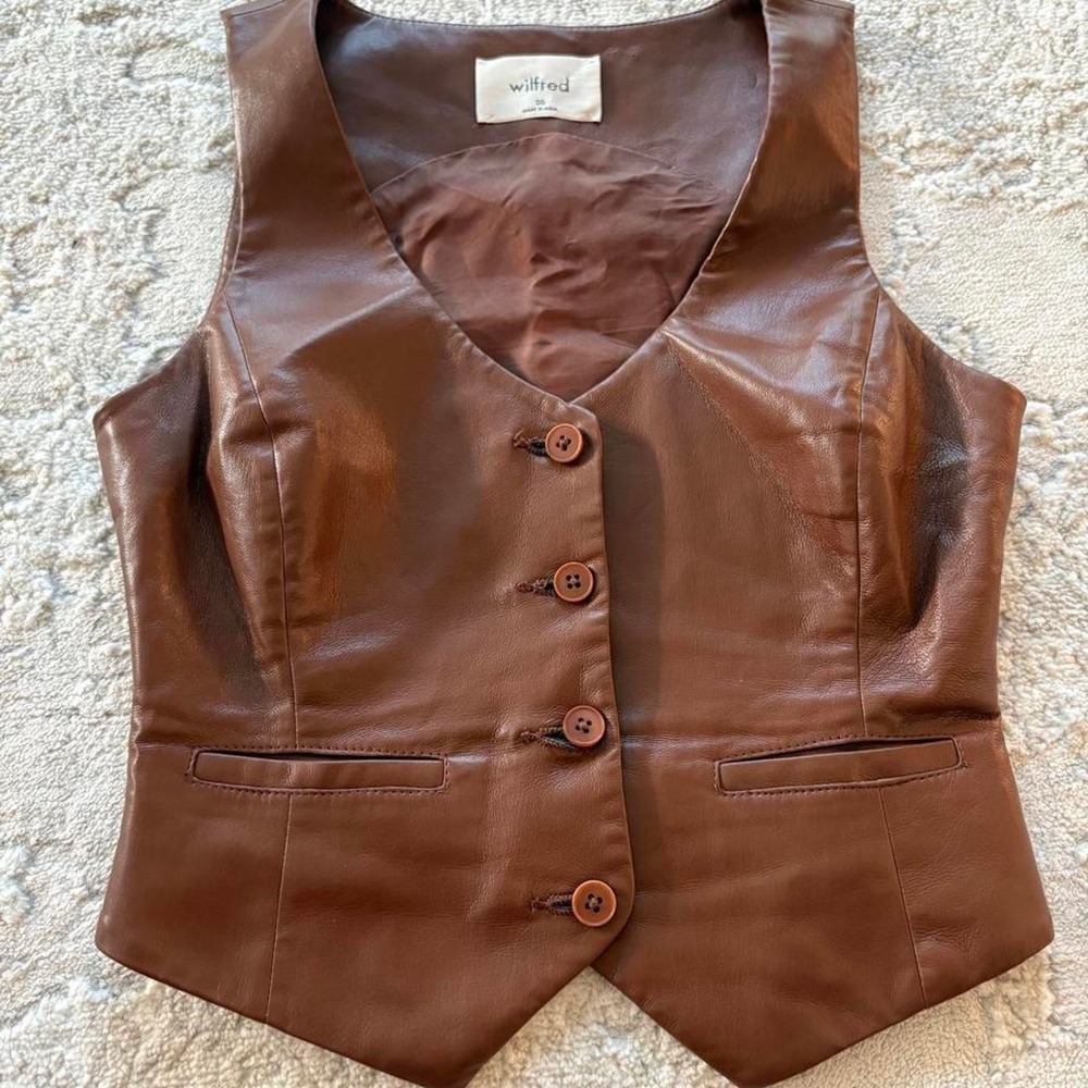 aritzia wilfred desire vest in brown size 00
